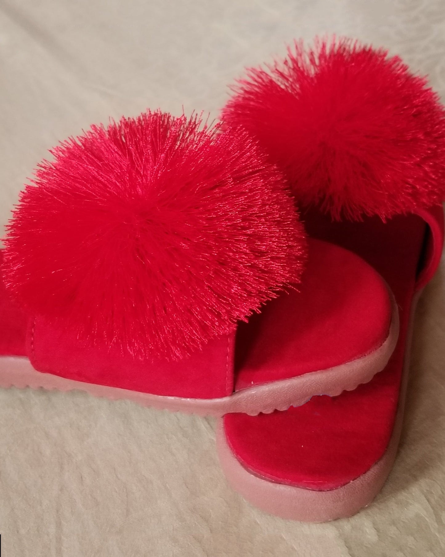 Solid Color Big Pom Pom Flat Fuzzy Plush Slippers