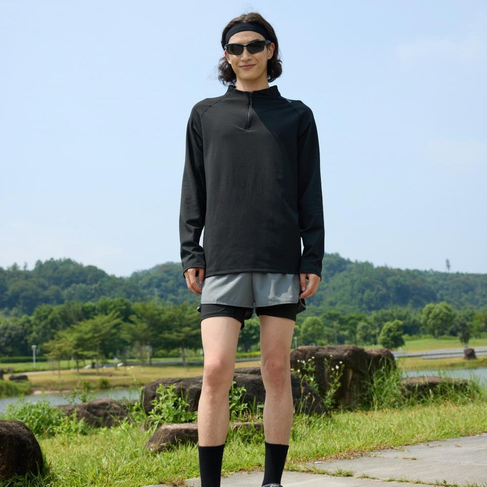 Men's Solid Half Zip Thumb Hole Design Sports Tee