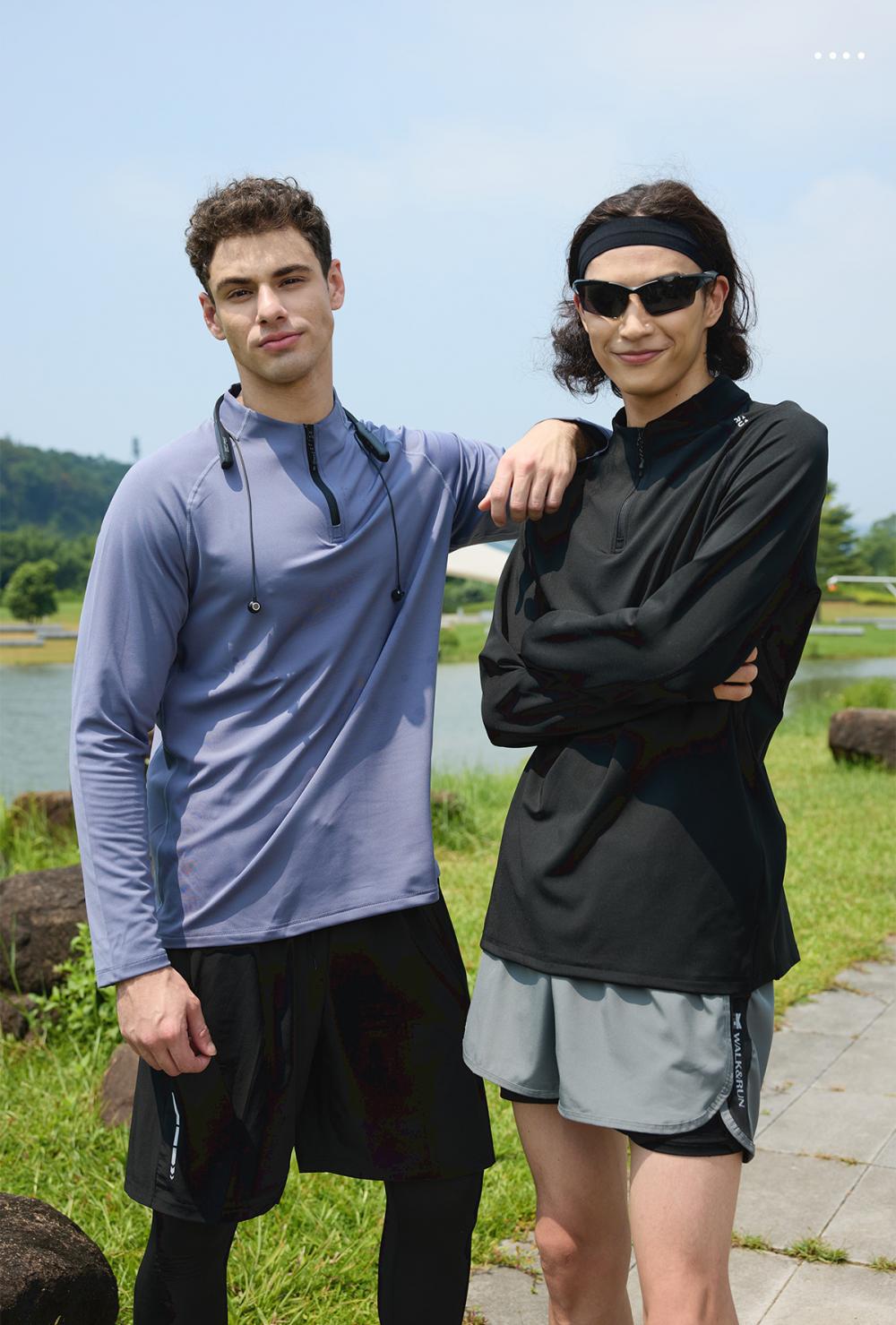 Men's Solid Half Zip Thumb Hole Design Sports Tee