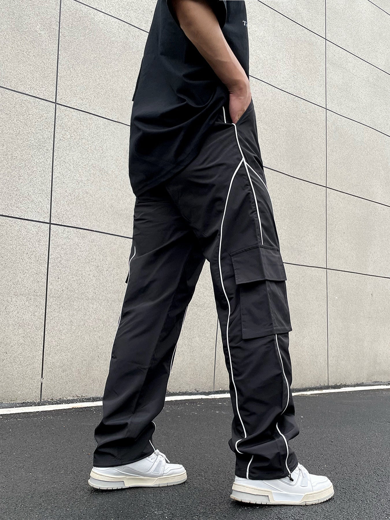 Men's Loose Letter Patched Contrast Binding Pocket  Cargo Pants