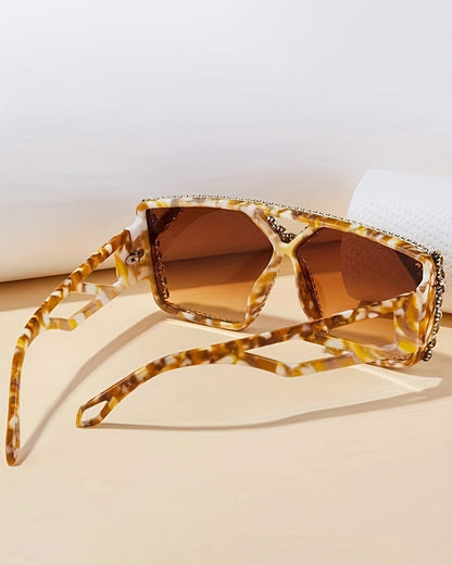 Women'S Geometric Oversized Frame with Rhinestone Accents