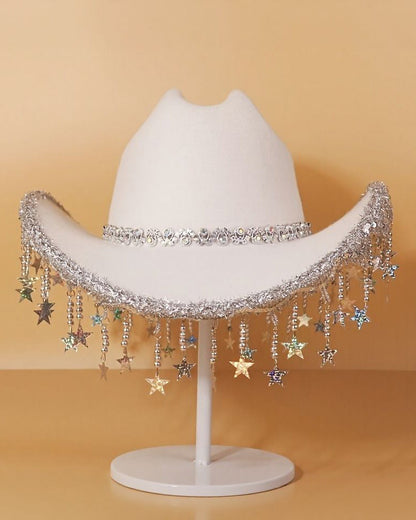 Stylish White Fitted Western Style with Rhinestone Embellishments