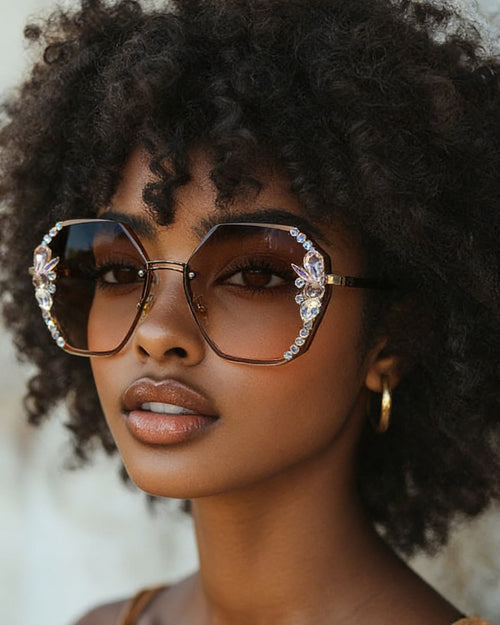 Trendy Rhinestone Oversized Lenses Face-Slimming Sunglasses