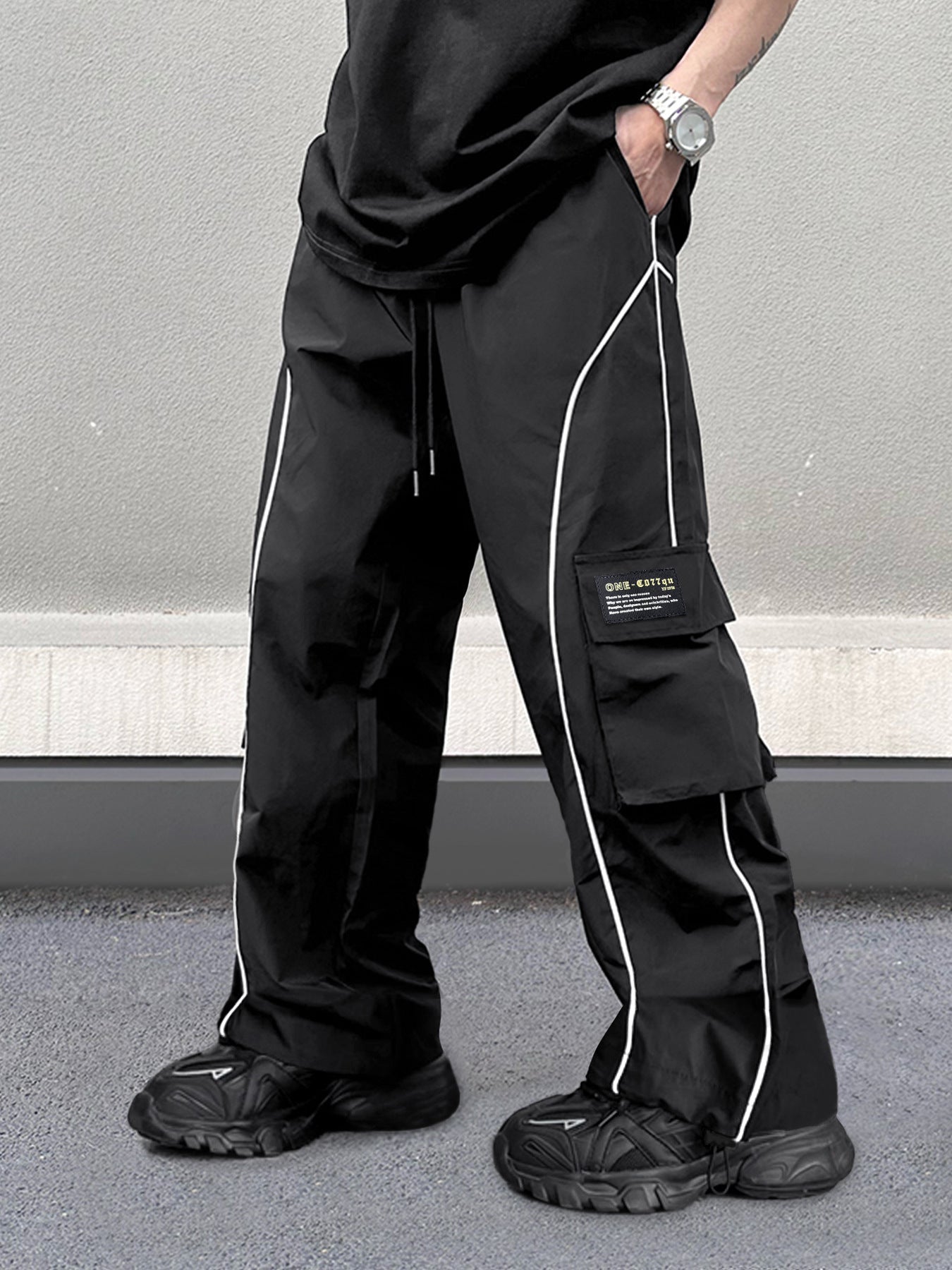 Men's Loose Letter Patched Contrast Binding Pocket  Cargo Pants