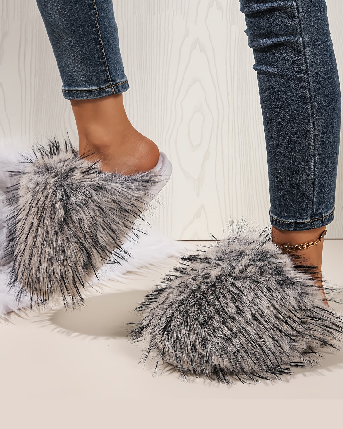 Women's Fluffy Thick-Soled Long Plush Home Slippers