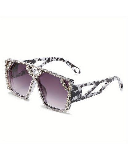 Women'S Geometric Oversized Frame with Rhinestone Accents